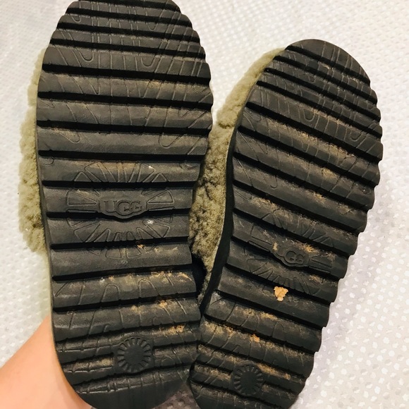 Ugg slippers - Picture 4 of 7